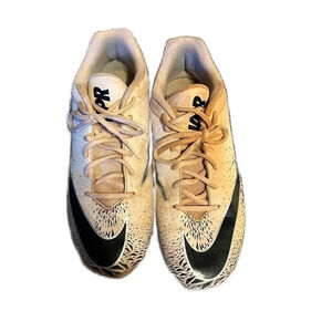 Men’s Nike Vapor Football Cleats Size 10.5